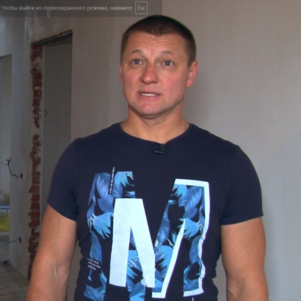 Олег Ломаев